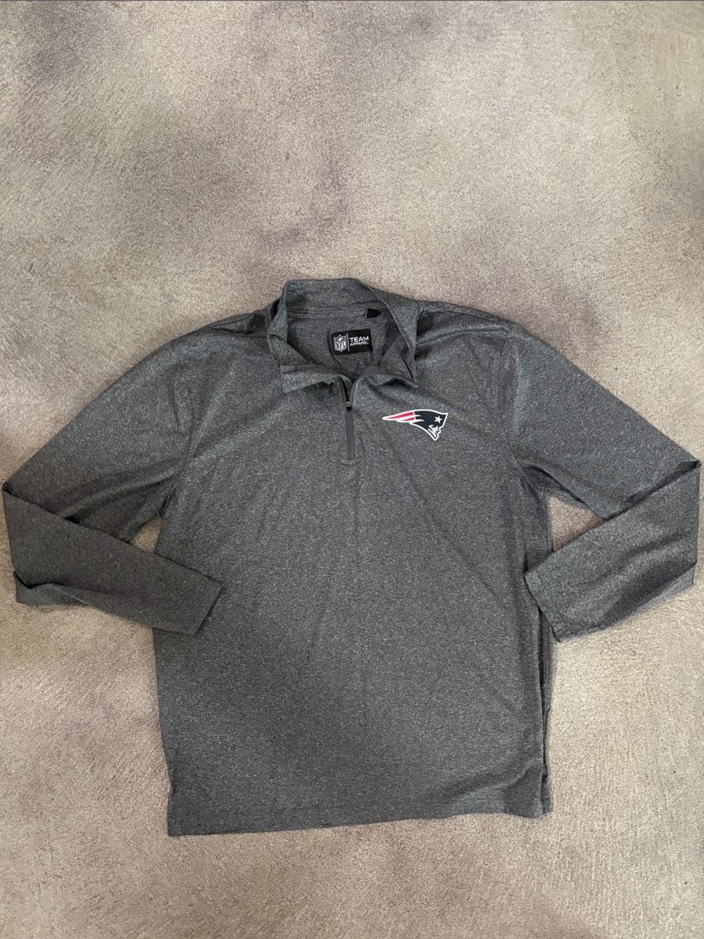 NFL Team Apparel Men’s New England Patriots Heathered Quarter-Zip Pullover (L)